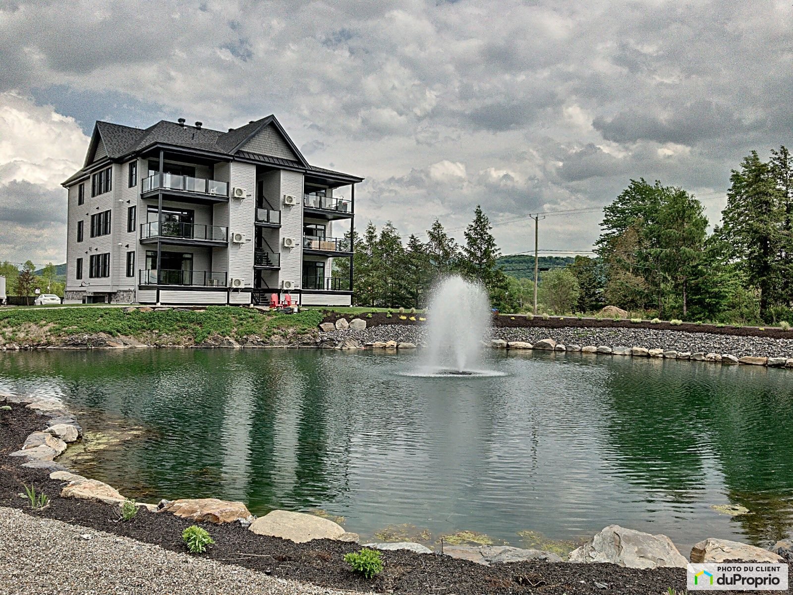 condo-bromont-1600-13548179