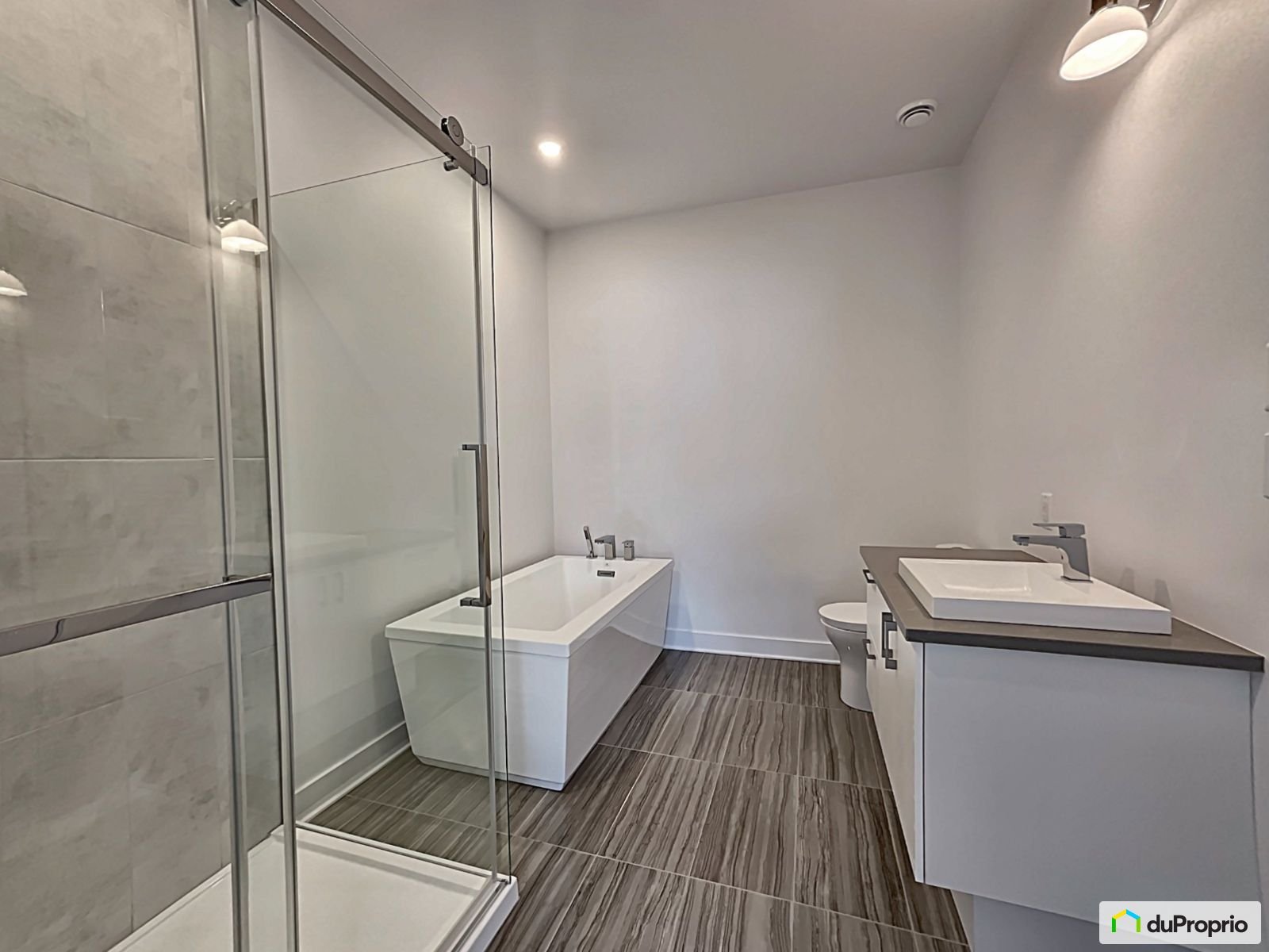 condo-bromont-1600-13571263