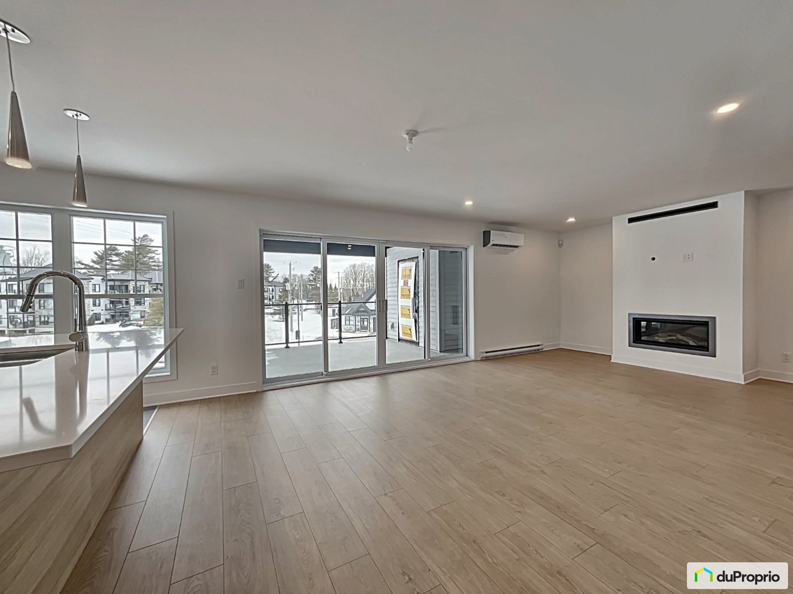 condo-bromont-1600-13571400