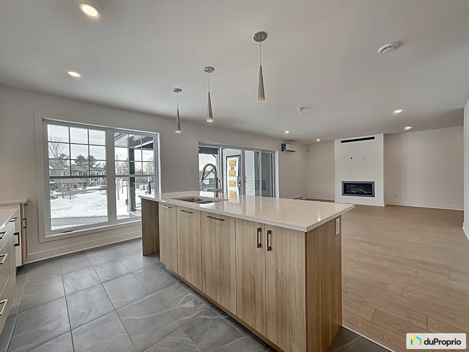 condo-bromont-1600-13571405