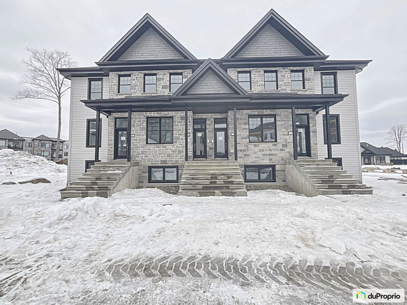 condo-bromont-1600-13572628